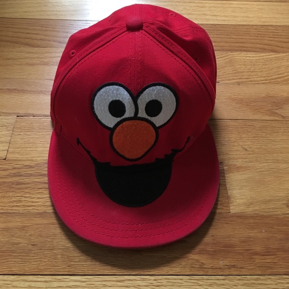 Sesame Street Elmo Red Fitted Baseball Cap - Picture 3 of 5